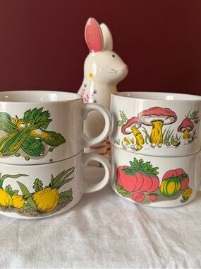 Vintage Vegetable Patterned Soup Mugs Bowls Set of 4